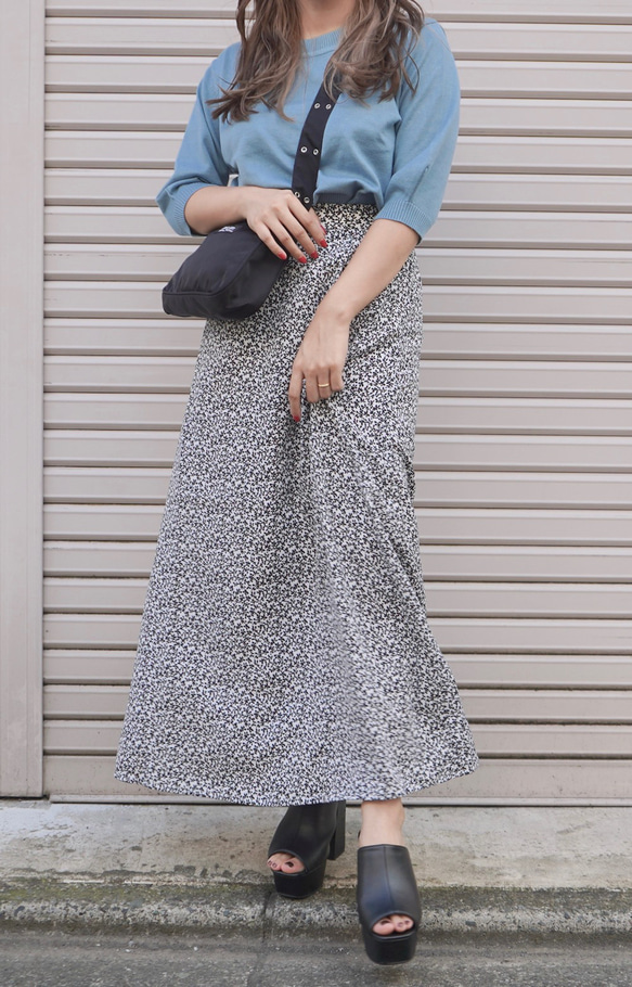 Puff Sleeve Knit Tops (baby blue) ニットセーター ブルー 青 ストリート 1枚目の画像