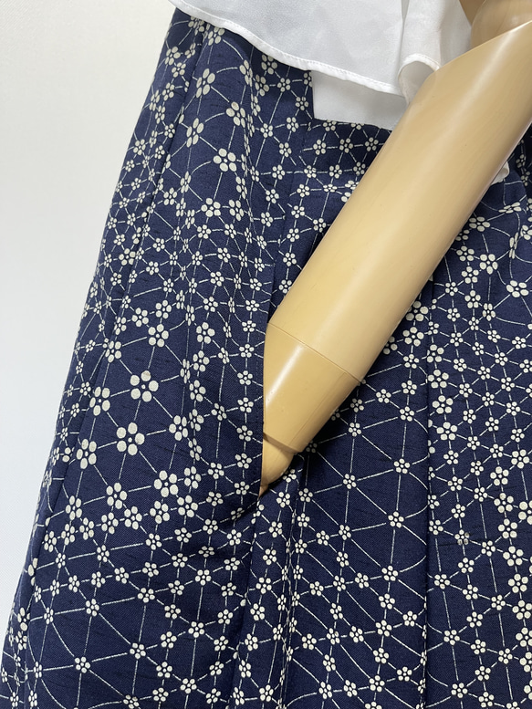 着物リメイク 梅柄のキャミソールワンピース フリーサイズ 5枚目の画像