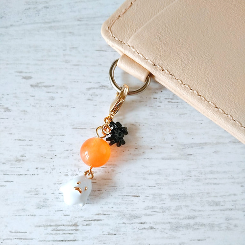 ゴーストと天然石のラッキーチャーム/ハロウィン/カルセドニー/お財布