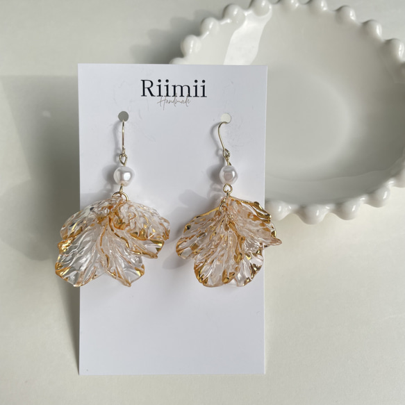 ハンドメイド ゴールド ピアス イヤリング 貝殻 花びら パール ピアス 