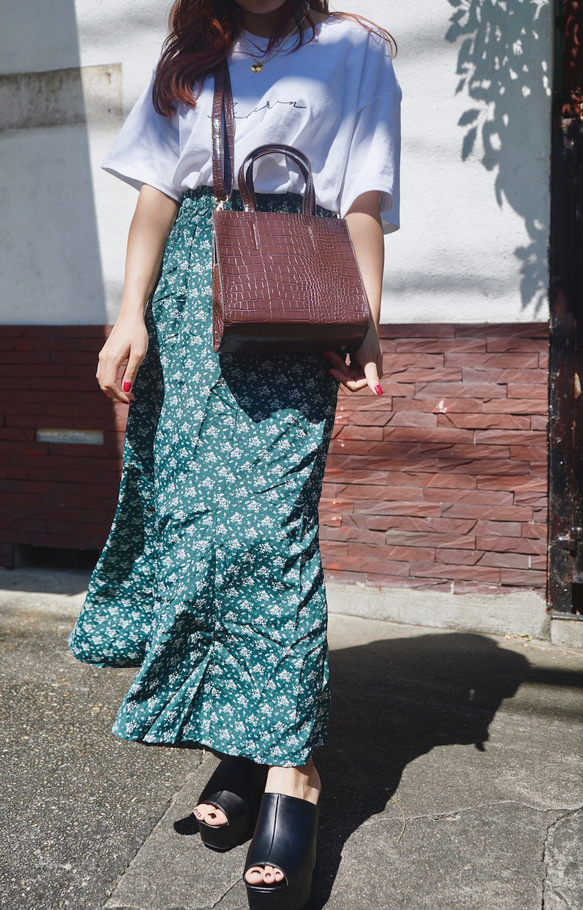 White Flower Long Flare Skirt (green) フレアスカート グリーン 緑 ストリート 4枚目の画像