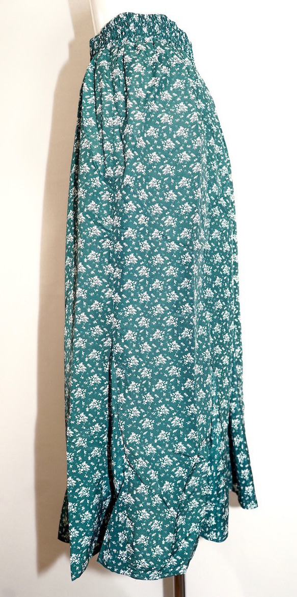 White Flower Long Flare Skirt (green) フレアスカート グリーン 緑 ストリート 7枚目の画像