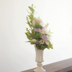 【仏花】高さ40㎝　カーネーションと菊の仏花（緑×紫）　全てプリザーブドフラワーを使用してます。 5枚目の画像