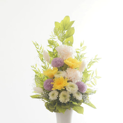 【仏花】高さ40㎝　カーネーションと菊の仏花（黄×紫）　全てプリザーブドフラワーを使用してます。 4枚目の画像
