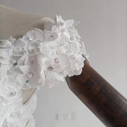 豪華！ ウエディングドレス オフショルダー ソフトチュール ロングトレーン プリンセスライン 編み上げ 花嫁 5枚目の画像