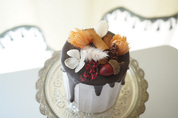 訳あり品につきお求めやすいお値段♪　写真撮影に使える秋カラーのクレイケーキ　チョコソース 5枚目の画像