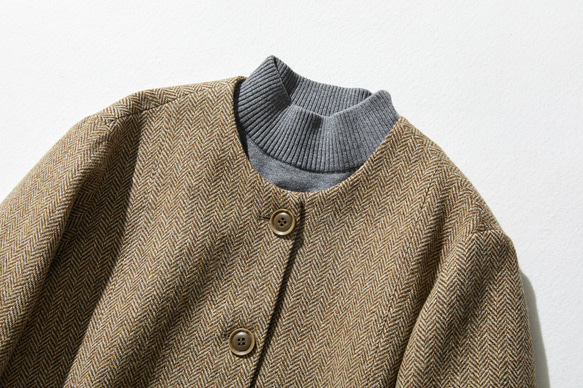 「着飾らず、お洒落」なロングコート　ノーカラーコート　ウール混　230928-1 2枚目の画像