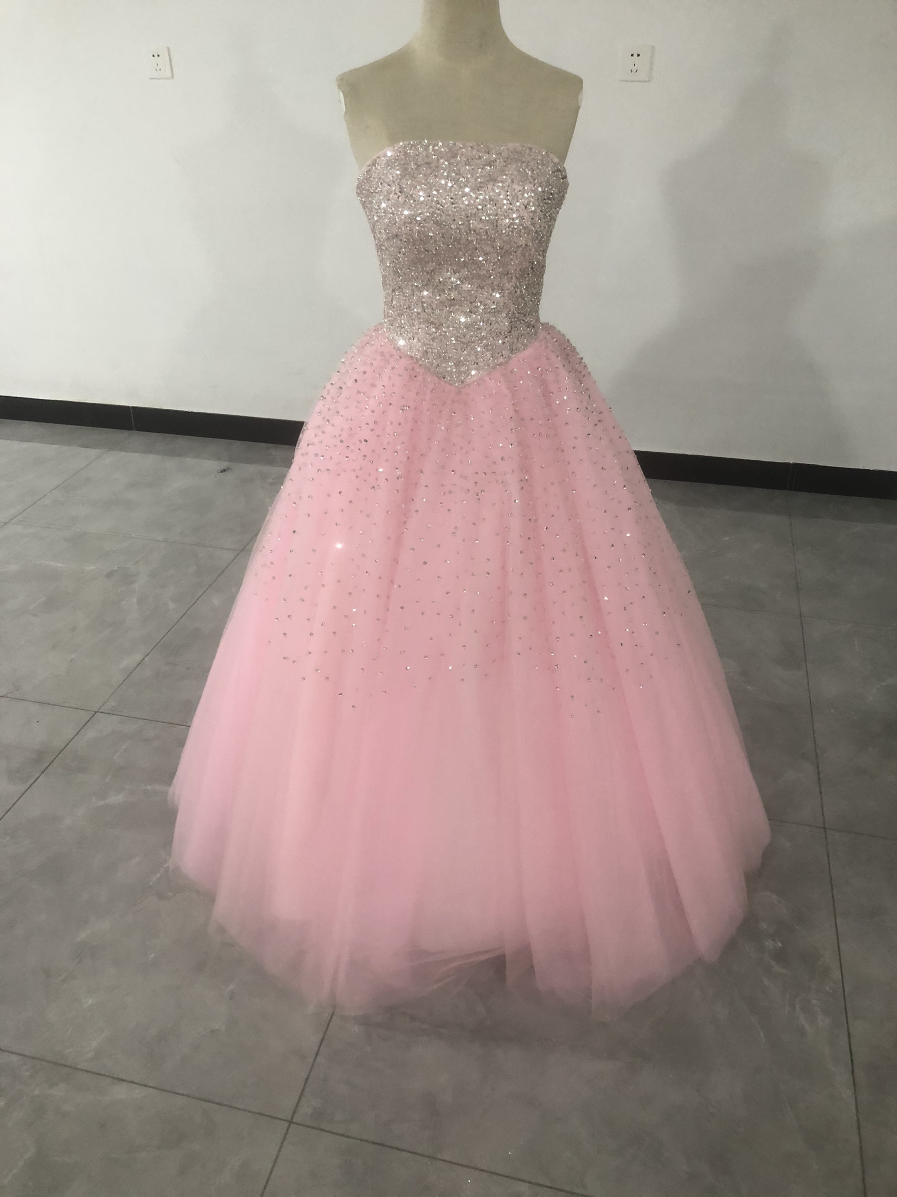 高品質！ピンク カラードレス オフショル ハンドビーディング 演奏会 披露宴 憧れのドレス