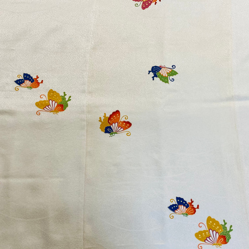 振袖リメイク　肌掛け＆ブランケット　正絹　孔雀　刺繍 振袖リメイク肌掛け＆ブランケット正絹孔雀刺繍