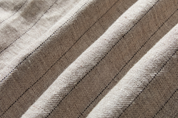 シルエットで魅せる、上質感のあるストライプジャンパースカート　コットンリネン 　230930-1 16枚目の画像