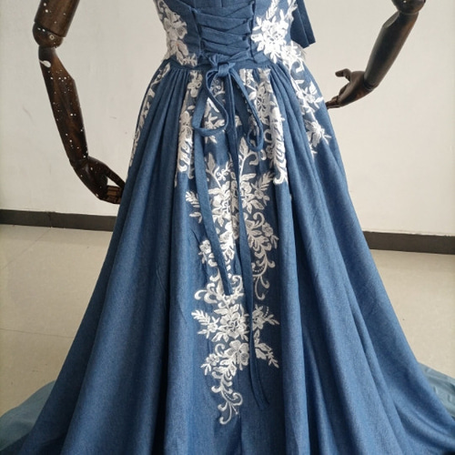 豪華！ デニムドレス ベアトップ 繊細レース ラッフルフリル キラキラ  