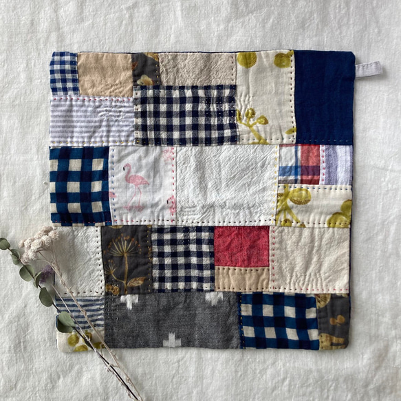 ハンドメイド❇大きめビンテージパッチワーク❇マットと巾着セット ハンドメイド❇大きめビンテージパッチワーク❇マットと巾着
