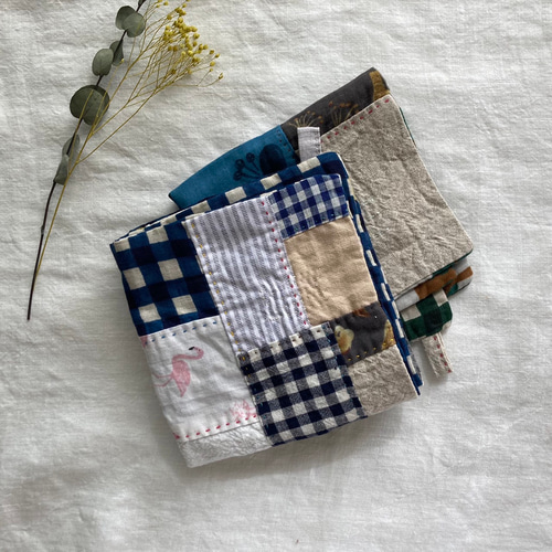 ハンドメイド❇大きめビンテージパッチワーク❇マットと巾着セット ハンドメイド❇大きめビンテージレトロパッチワーク❇マットと