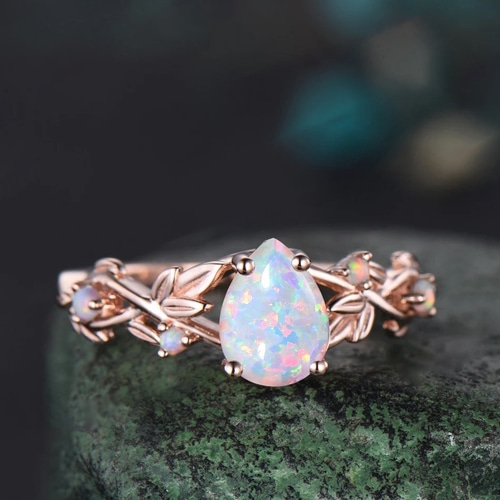 K18オパールペアシェイプリング