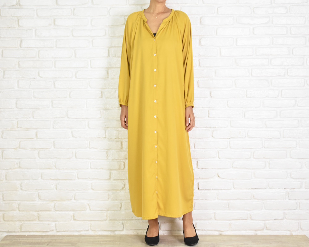 シンプルなスキッパー長袖ワンピース　＜マスタードイエロー＞
