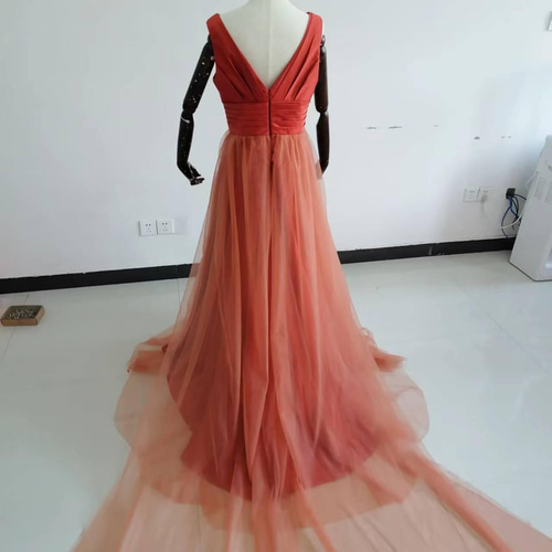 高品質！パーティードレス テラコッタ色 Vネック 背中見せ 花嫁 細見え  