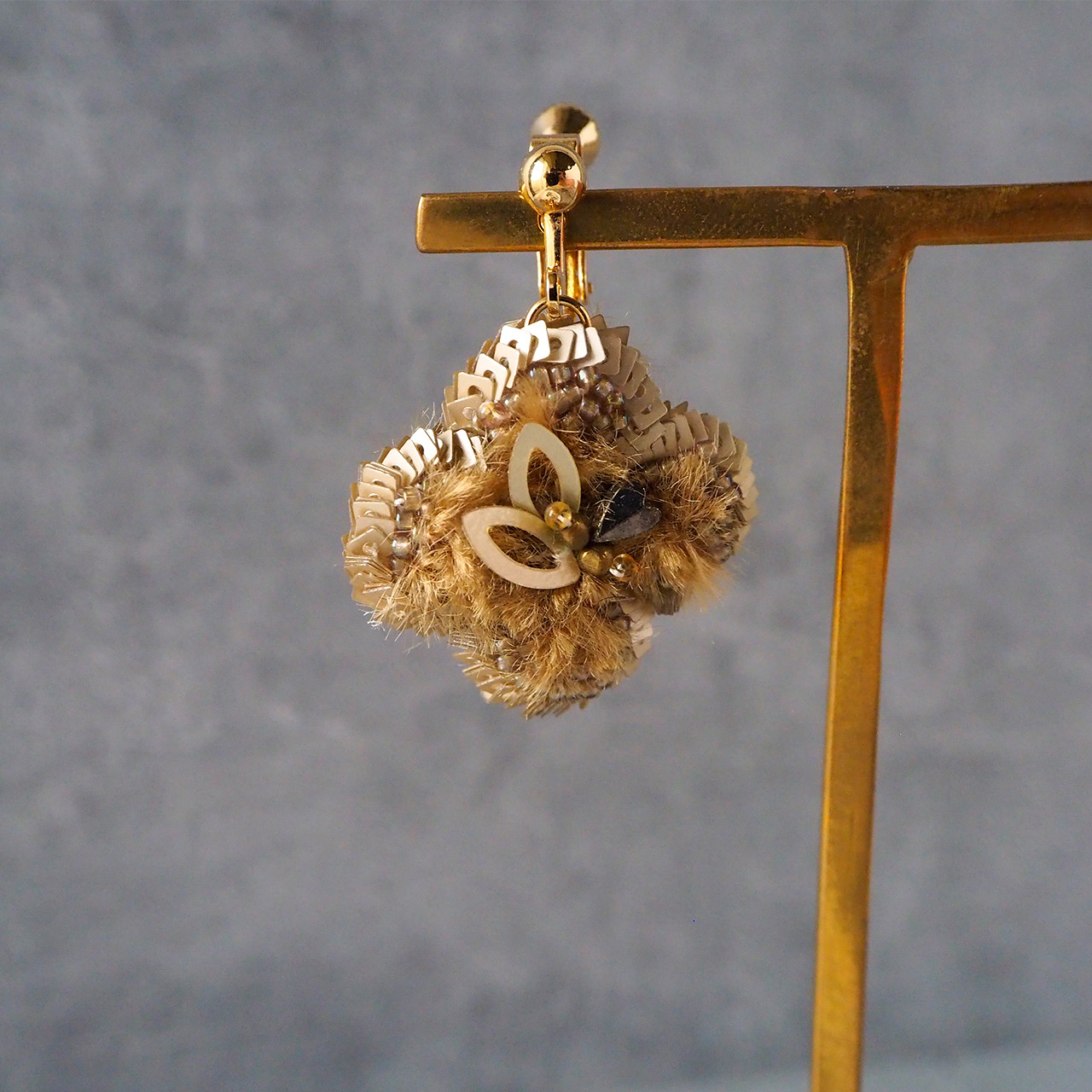 オートクチュール刺繍▫️Flower 刺繍イヤリング #ER2104 / リュネビル刺繍