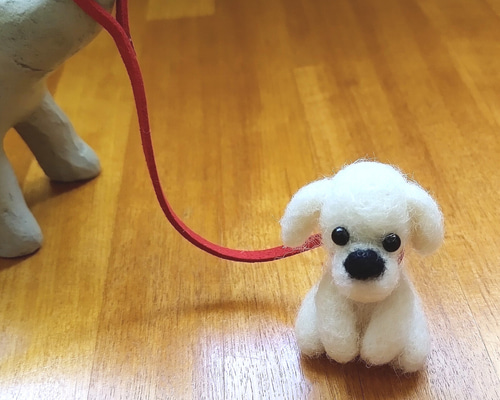 羊毛フェルト【犬】お散歩マルチーズちゃん 羊毛フェルト こものこもの 