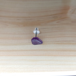 単品 フローライト (濃紫) ピアス サージカル仕様 キャッチはシリコン [31] FL_31 2枚目の画像