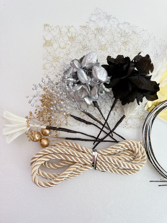 no.10 成人式　結婚式　髪飾り　ヘアアクセ　ヘアパーツ　金箔　銀箔　和装　 5枚目の画像