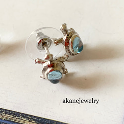 亀の甲羅には青空がある　片耳ブルートパーズと亀のピアス 3枚目の画像