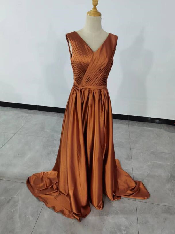 エレガント カラードレス テラコッタ色 優雅なシルエット フックタイプの編み上げ 拳式