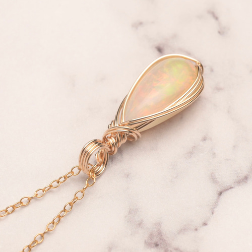 オパール ペンダントトップ ワイヤーラッピング ネックレス 14kgf