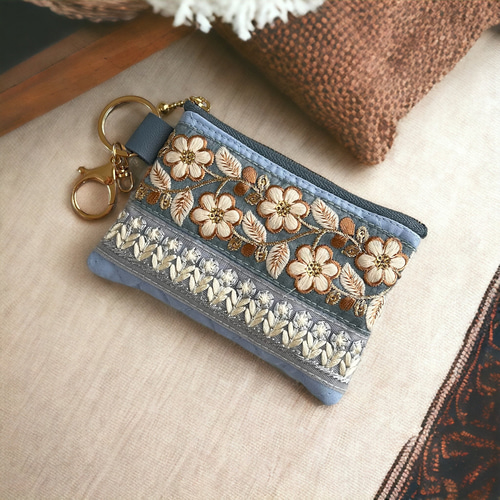 みさきち☆　インド刺繍なみなみフラワーブラック　ポシェットとお財布ポーチ CHOOSEBASE SHIBUYA フラワー刺繍のレースポーチRP-22｜peacock