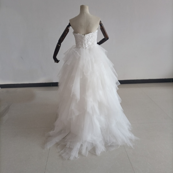 豪華！ウェディングドレス ホワイト キラキラチュール  花嫁/ウェディングドレス/前撮り 3枚目の画像