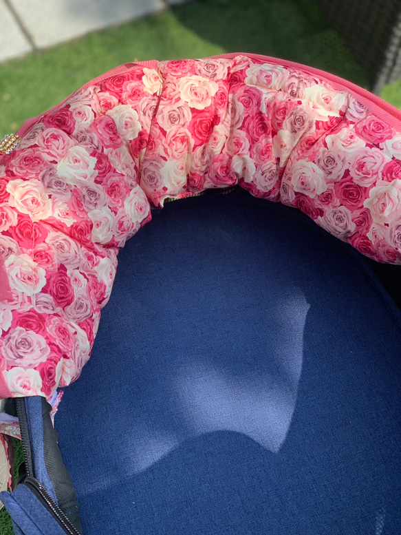 写真映え！バラいっぱいの薔薇色のアゴのせクッションカバー・バギーカバー・受注生産品 7枚目の画像