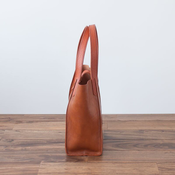 日本製牛革手縫いのボタントートバッグ / ライトブラウン 