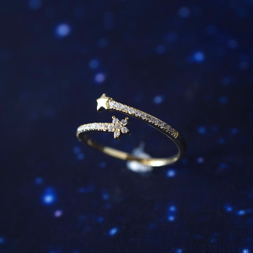 夜空にきらめく流れ星のリング（フリーサイズ ゴールド/シルバー) 指輪