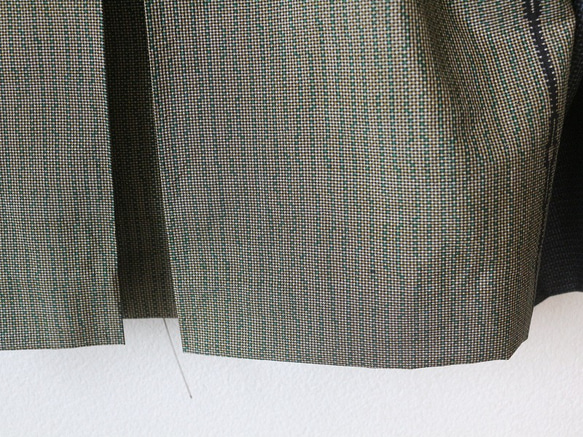 着物リメイク　抹茶の縞と亀甲大島紬ボレロ 17枚目の画像