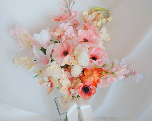 【値下げ】ウェディングブーケ・ブートニア Amazon｜「結婚式ブーケ ブートニアセット」40～43×30～33cm