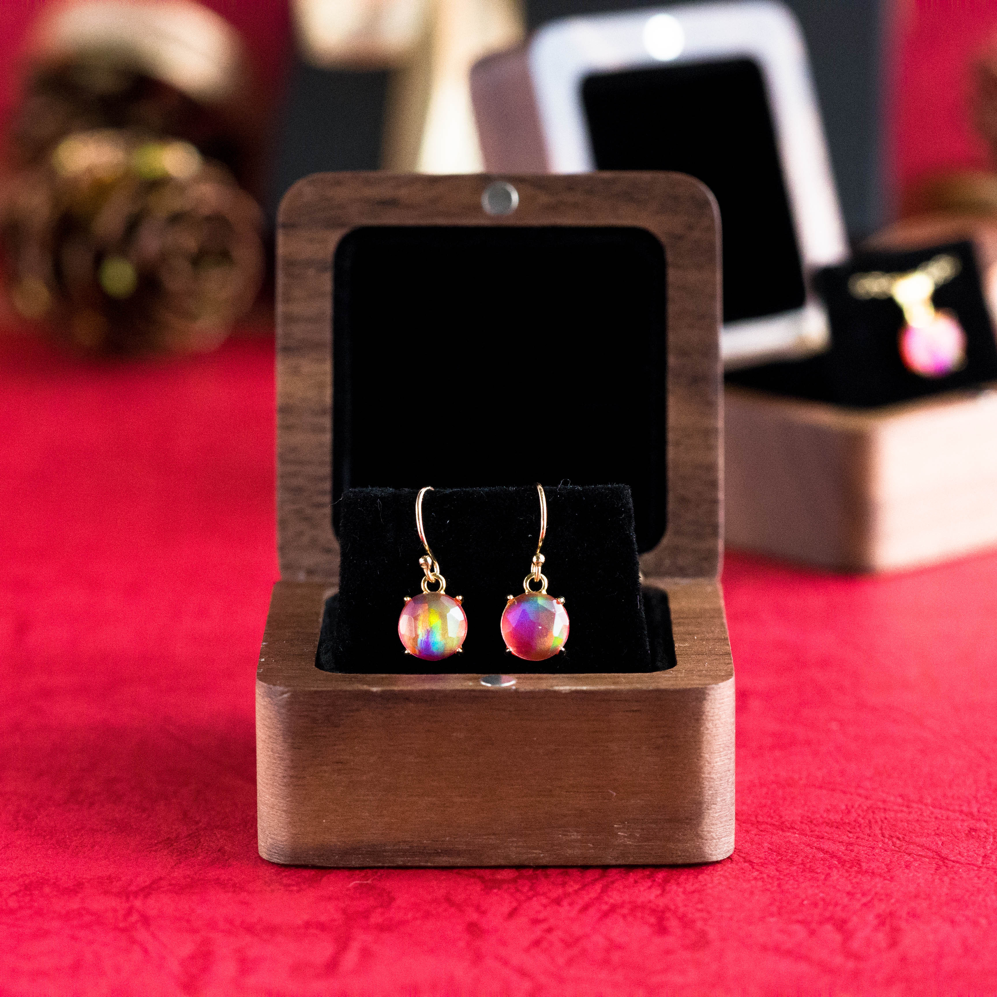 早割♡宝石質オパール《アンドロメダ》★木製ジュエリーボックス入りピアス・イヤリング♡幸せ周波数チューニング付♡