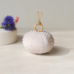 SALE】ウニのオブジェ （木 貝 置物 / wood / sea ​​urchin / figurine