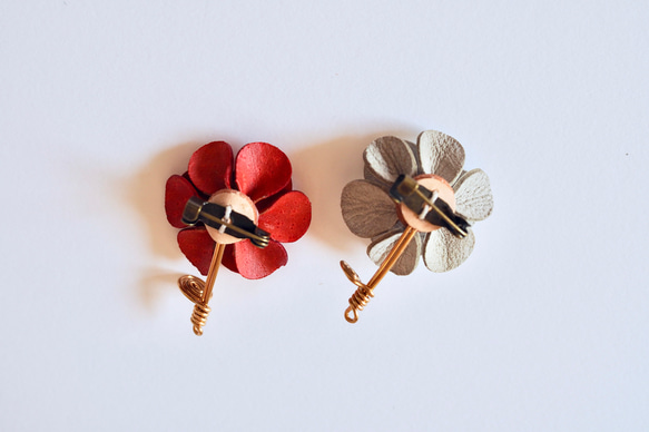 革花ブローチ　ホワイト 5枚目の画像