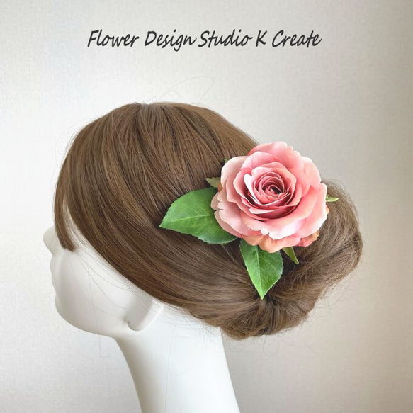 薔薇と葉っぱの髪飾り（ピンク）　ピンクの薔薇　髪飾り　フローレス　フラメンコ　ダンス　バラ　ヘッドドレス　ヘッドピース　 1枚目の画像