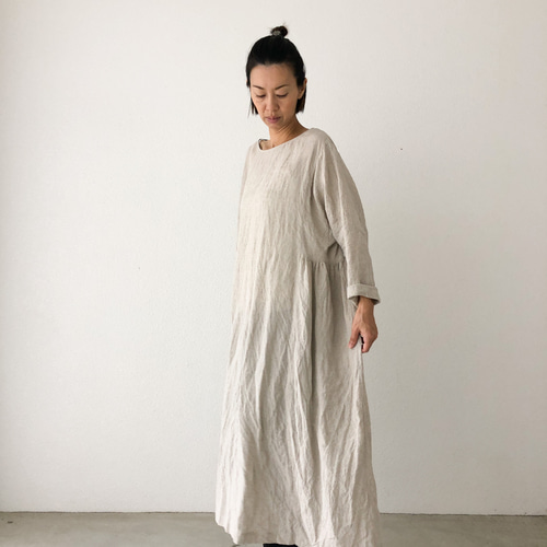 【まりんこ✨】❤️デュアルビュー✨サイズ40✨リネンワンピース リネンddw ドルマンスリーブサイドギャザーワンピース