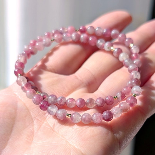 Pink Tourmaline Silica／上品に香る梅のよう ピンクトルマリンシリカ