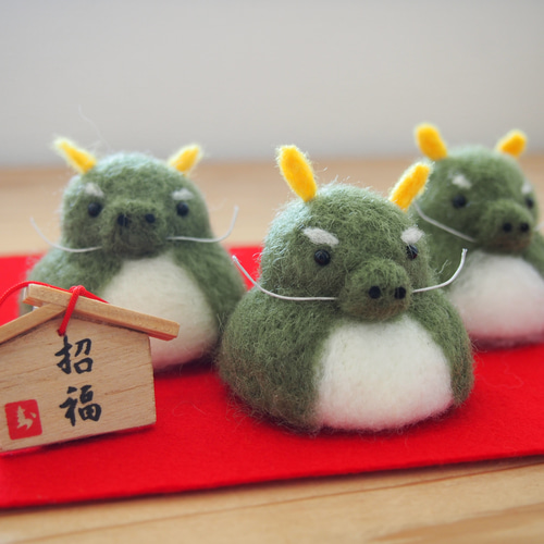 月　お正月飾り　羊毛フェルト ちまちま羊毛フェルト＃36 門松の作り方 お正月飾り - YouTube