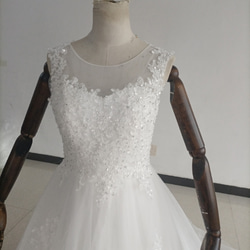 高品質！ウエディングドレス ホワイト Aライン エレガント レース 花嫁 編み上げ 結婚式 2枚目の画像