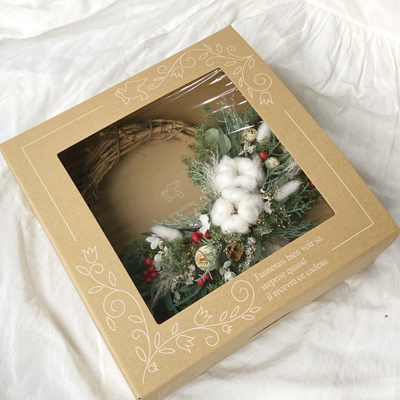 フレッシュグリーン　クリスマスリース　プリザーブドフラワー　綿の実　リース　クリスマス　ヒムロスギ　サンキライ 7枚目の画像