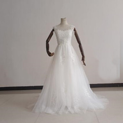 エレガント ウエディングドレス ホワイト Aライン レース 花嫁 編み上げ 結婚式 1枚目の画像