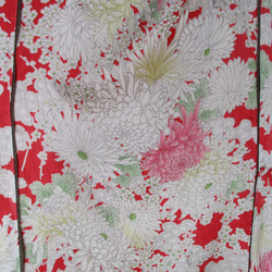 ７３７１　菊の花柄の着物で作ったベスト　＃送料無料 4枚目の画像