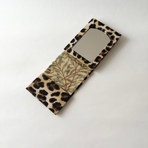 コンパクトミラー 折りたたみ 手鏡 持ち運び ハンドミラー かわいい