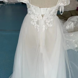 優雅的！優雅婚紗，精緻蕾絲，純白色，柔軟薄紗，新娘/婚禮 第5張的照片