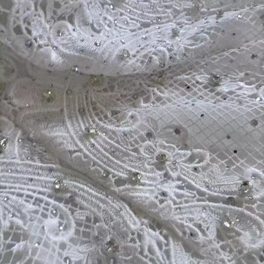 高品質！ ウェディングドレス 純白 ビジュードレス 結婚式/披露宴/花嫁/ブライズメイド