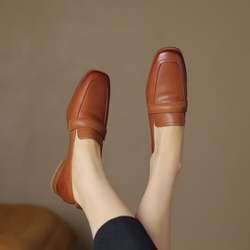 全新秋冬女士柔軟皮革鞋時尚簡約高跟鞋慢跟 22 公分-25 公分 3 色 #849⭐免運費⭐ 第4張的照片