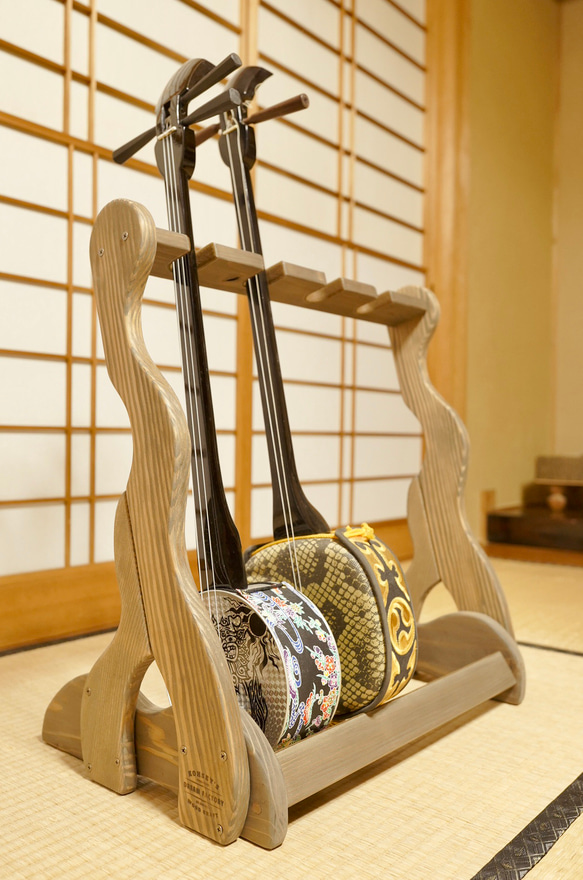 【一部予約販売】 三線 置場 楽器 心地良さ 風流 風情 手造り 木製 スタンド その他